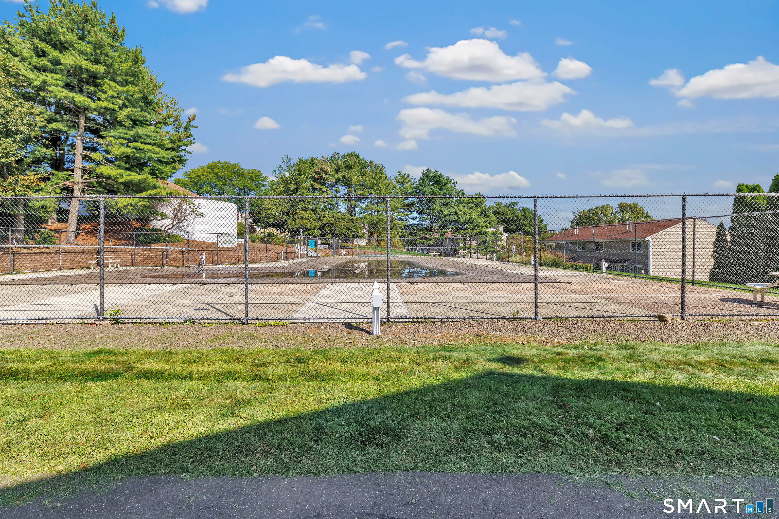 16 Monticello Drive Branford CT 06405