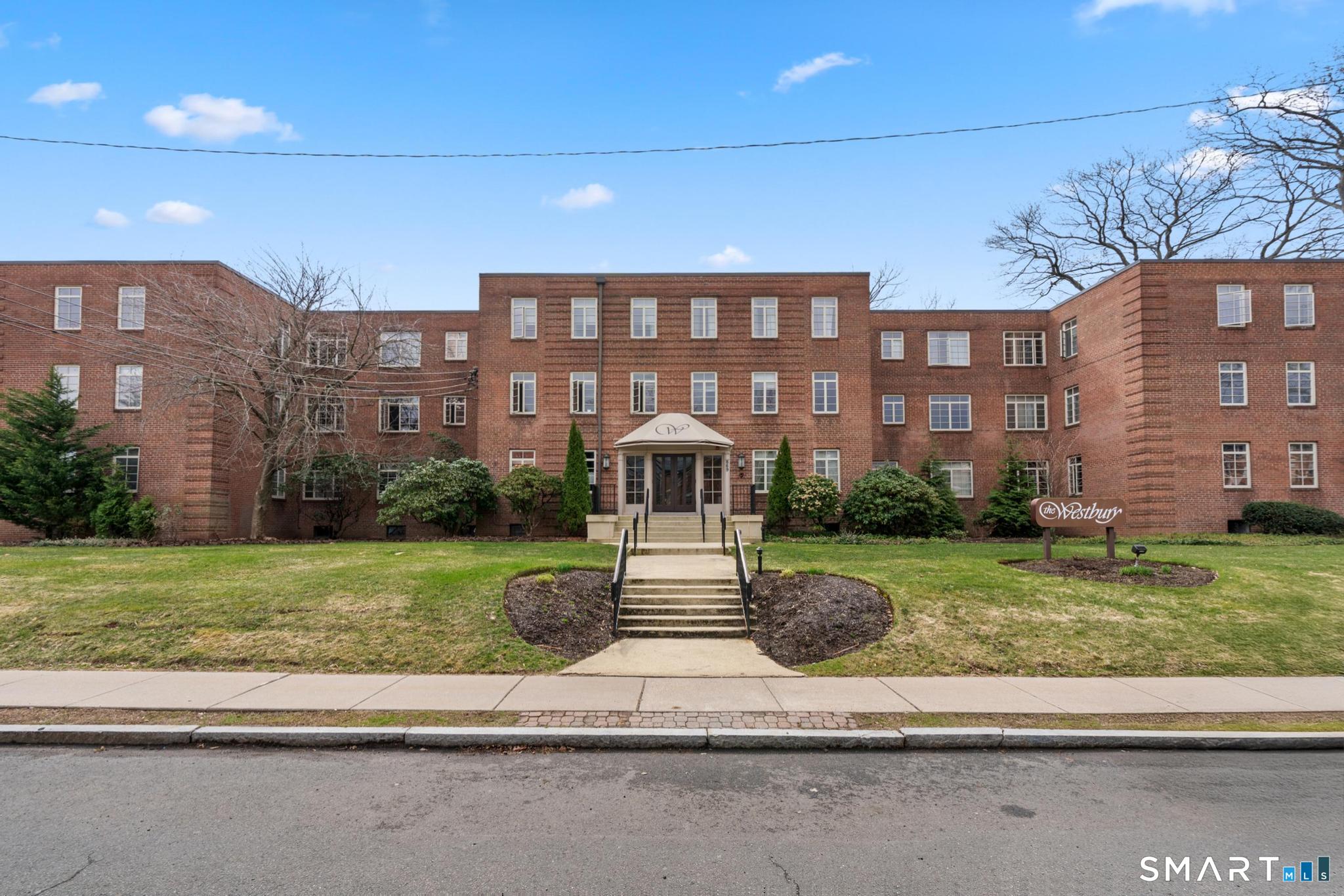 869 Farmington Avenue West Hartford CT 06119