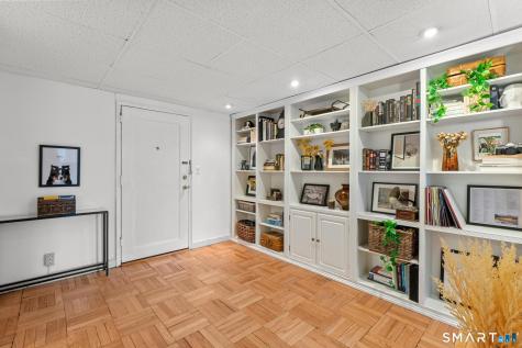 869 Farmington Avenue West Hartford CT 06119