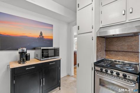869 Farmington Avenue West Hartford CT 06119
