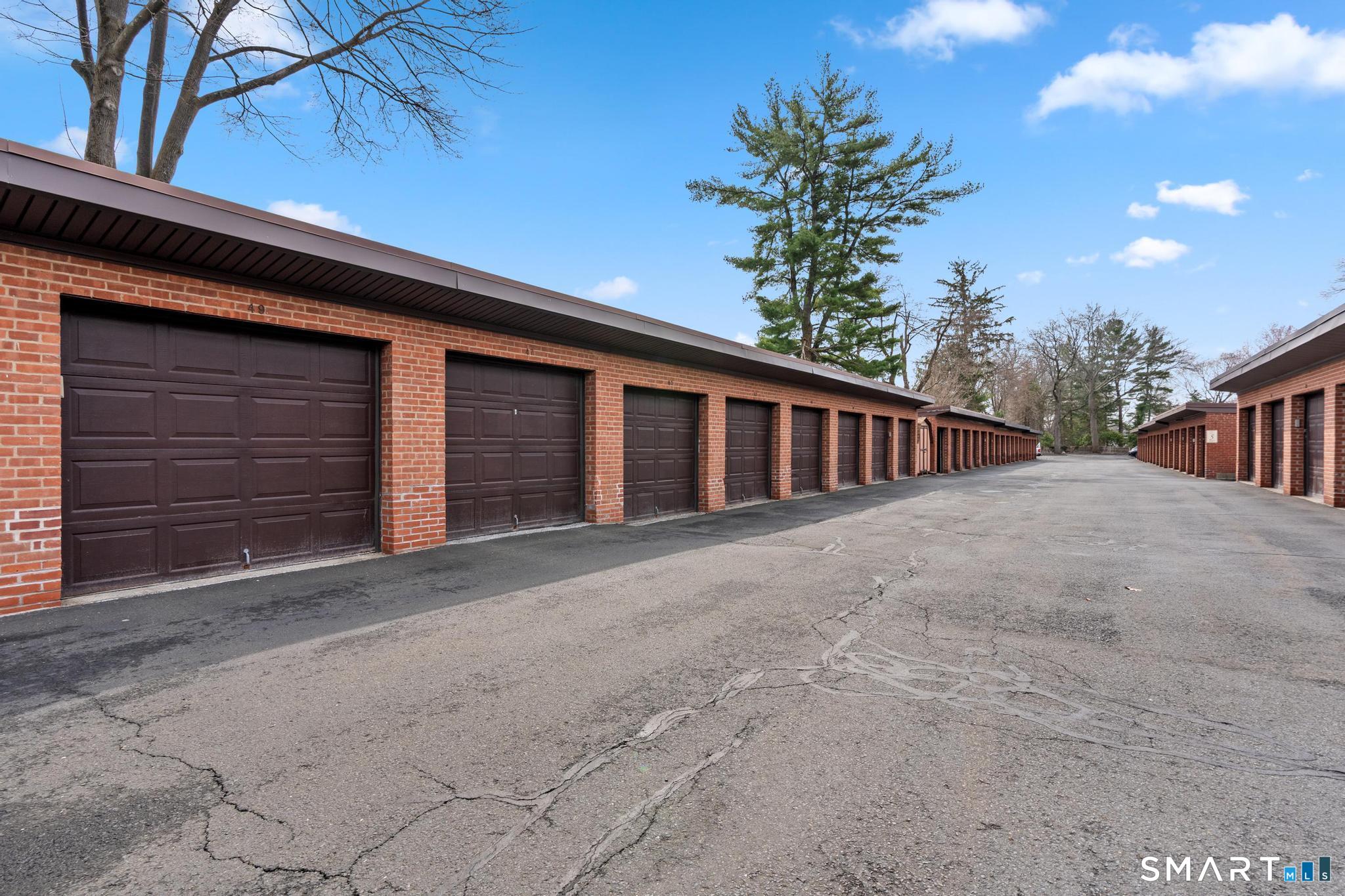 869 Farmington Avenue West Hartford CT 06119
