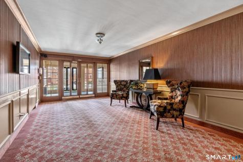 869 Farmington Avenue West Hartford CT 06119