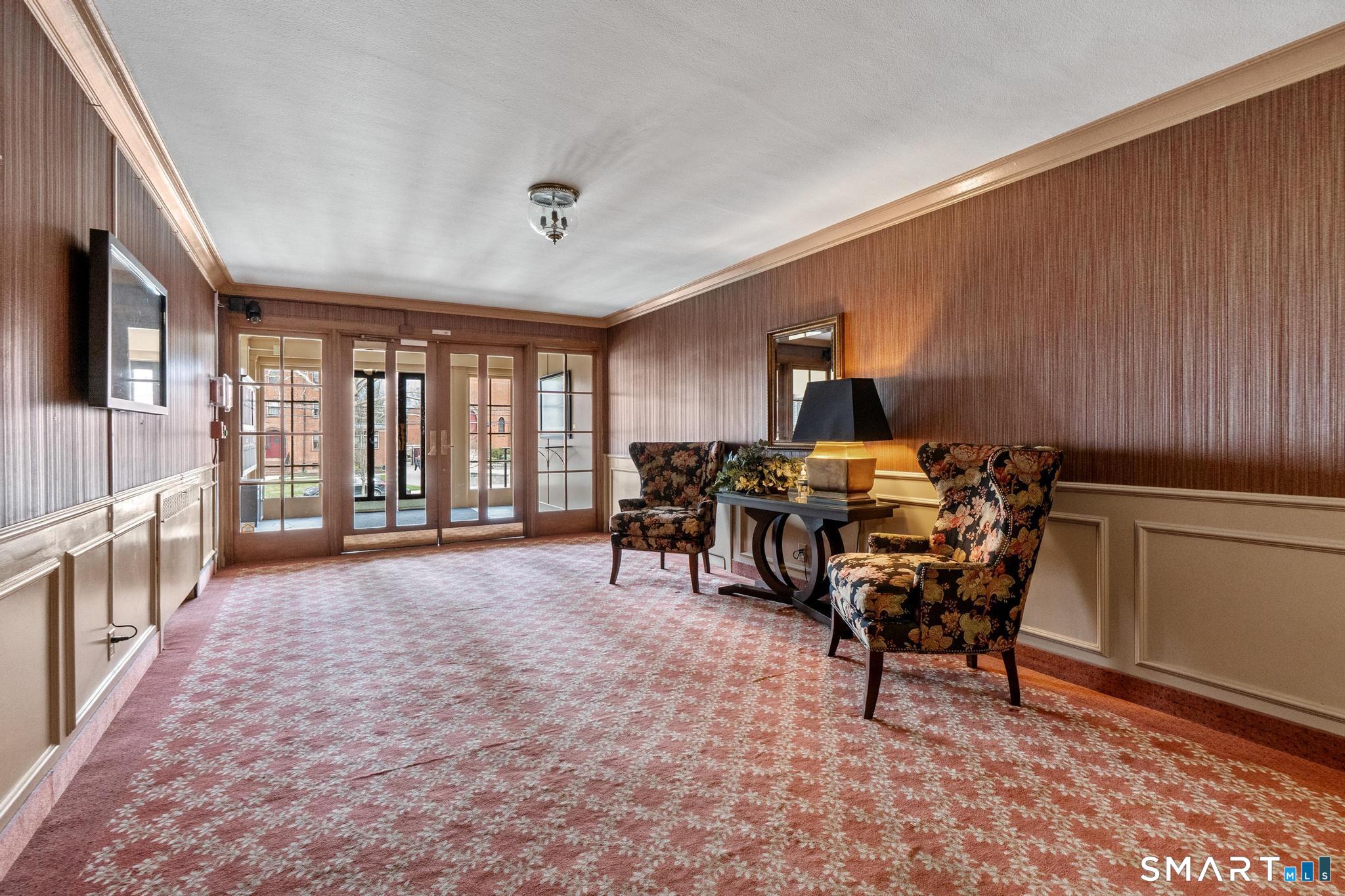 869 Farmington Avenue West Hartford CT 06119