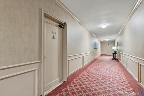 869 Farmington Avenue West Hartford CT 06119