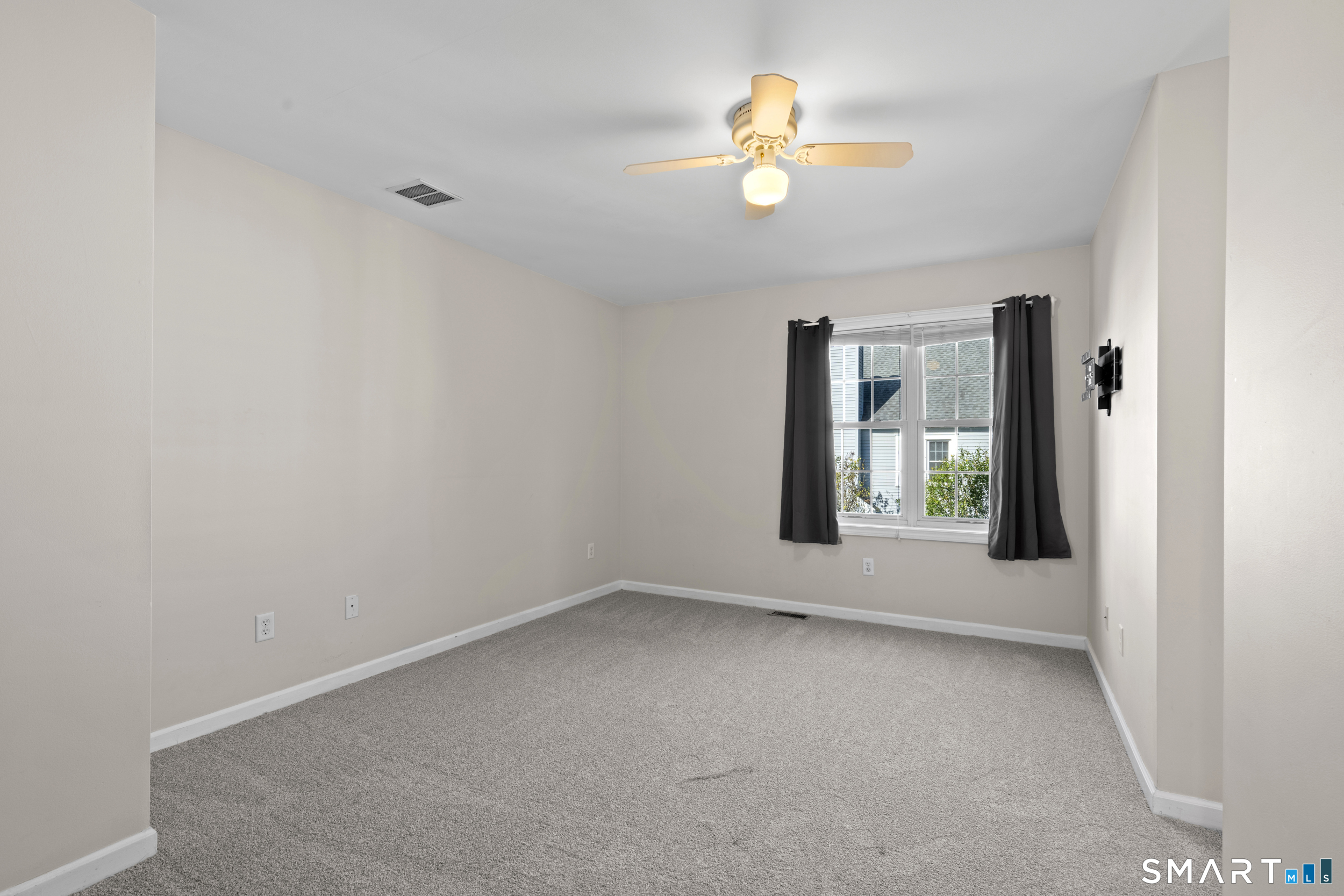 372 Meridian St Extension Groton CT 06340
