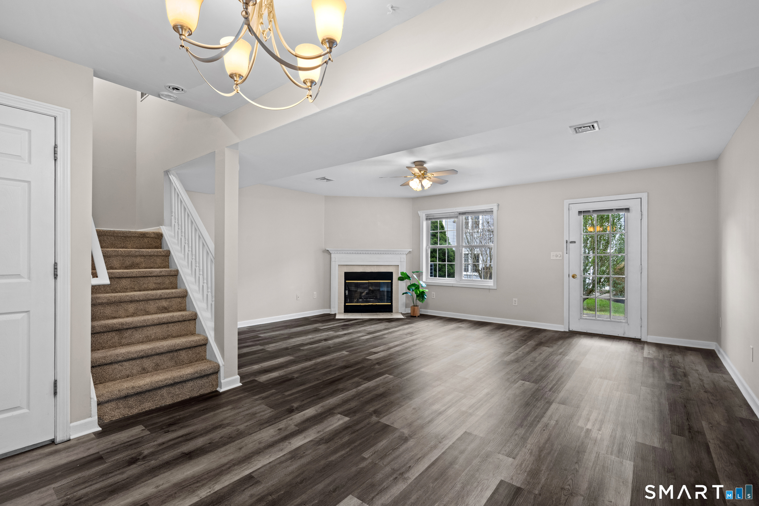 372 Meridian St Extension Groton CT 06340
