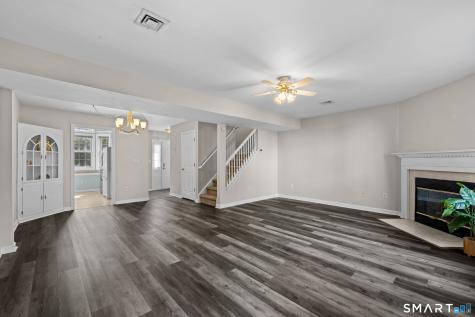 372 Meridian St Extension Groton CT 06340