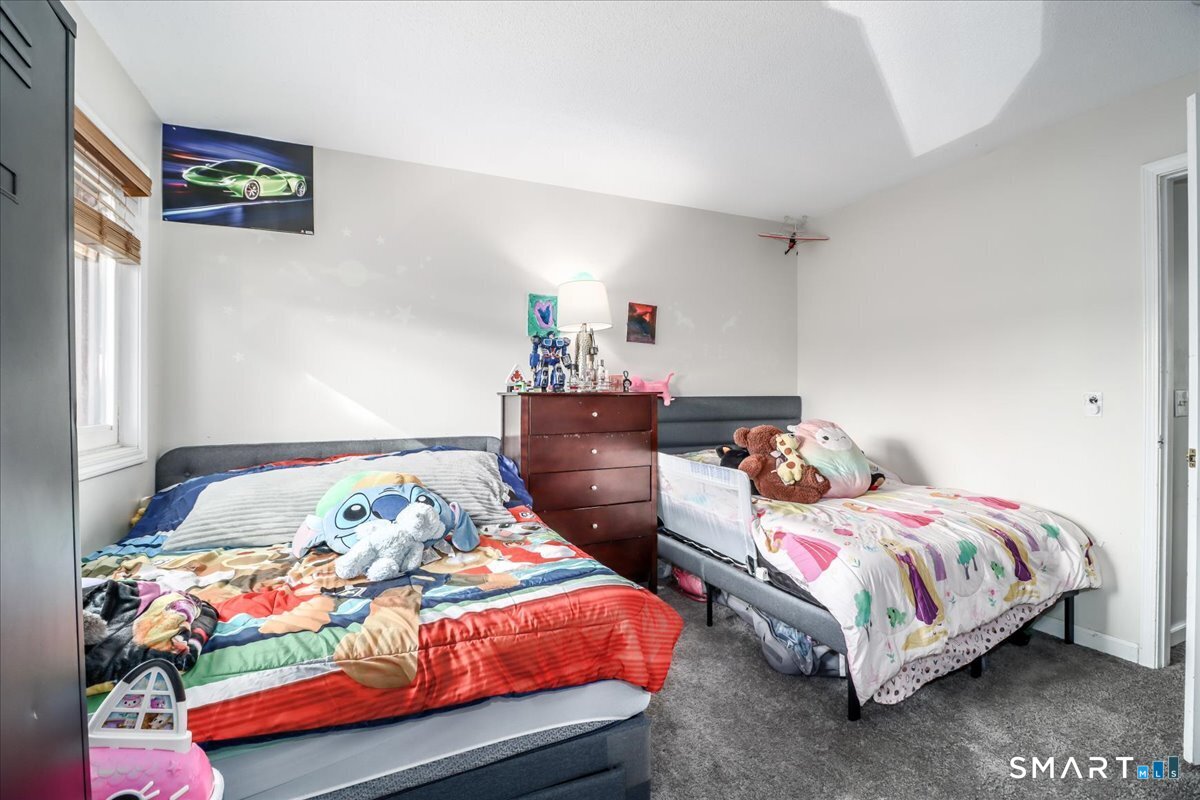 27 Crows Nest Lane Danbury CT 06810