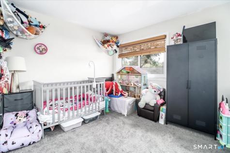 27 Crows Nest Lane Danbury CT 06810