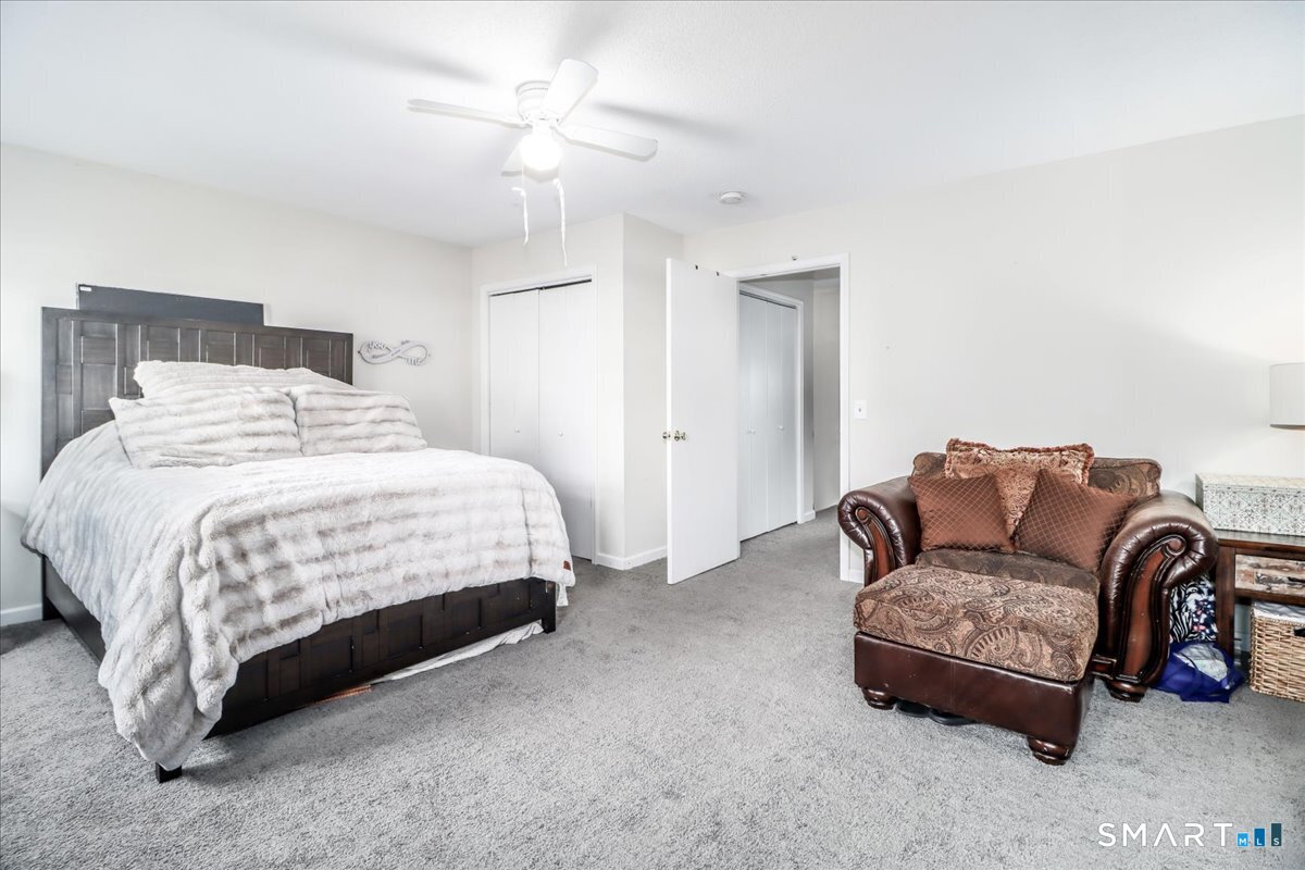 27 Crows Nest Lane Danbury CT 06810