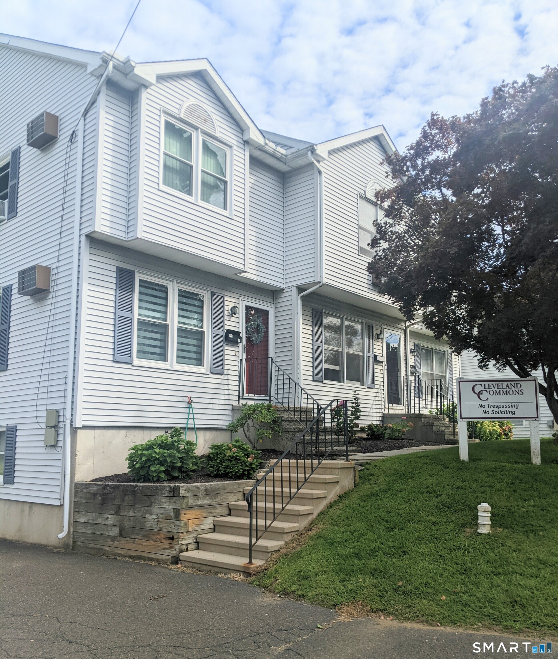 29 Cleveland Street Danbury CT 06810