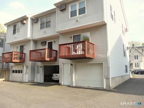 29 Cleveland Street Danbury CT 06810