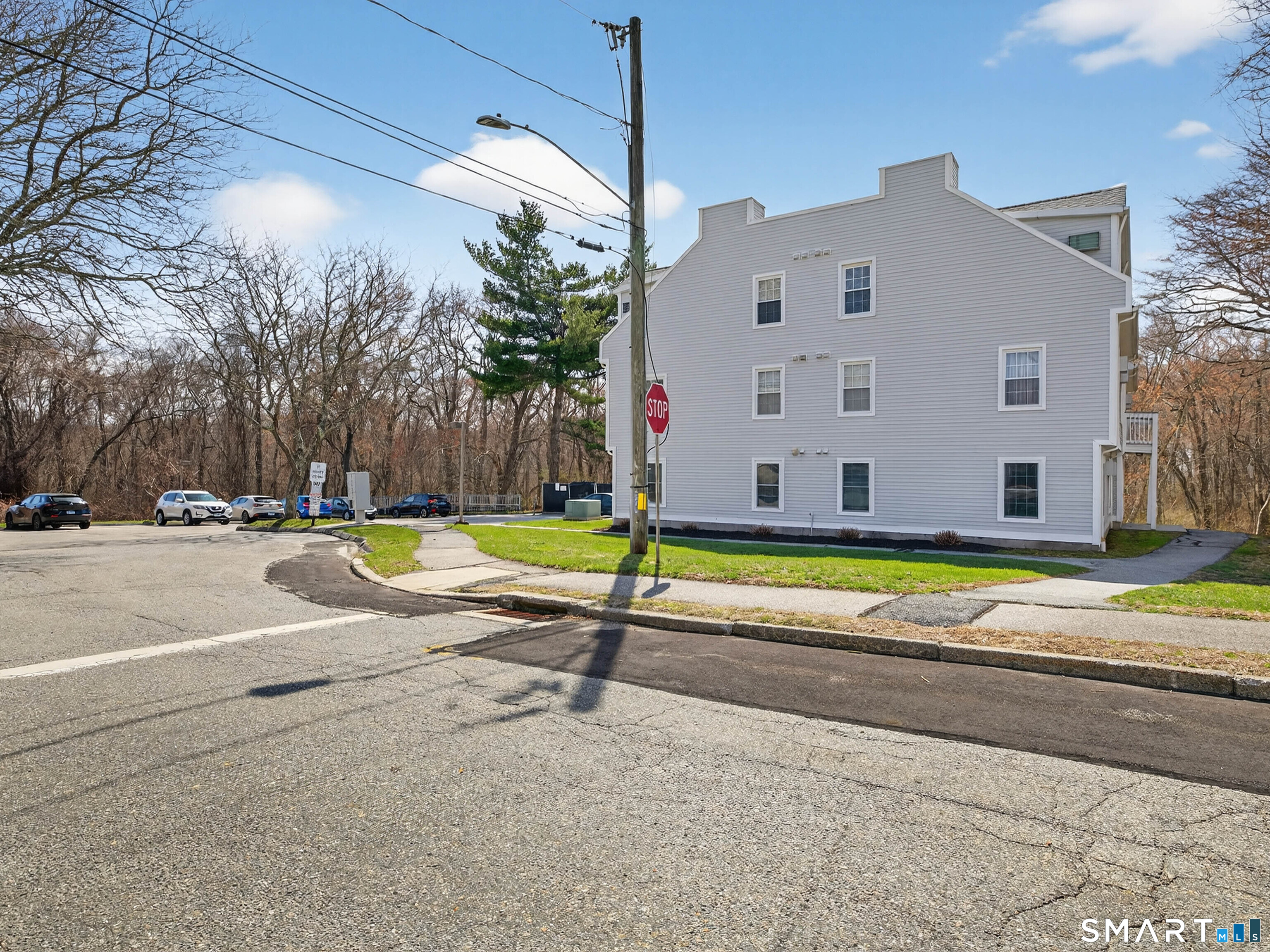 82 Sunset Street Waterford CT 06385