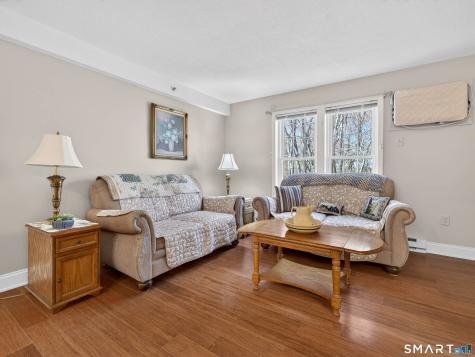 82 Sunset Street Waterford CT 06385