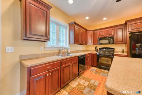9 Chapman Chase Windsor Locks CT 06096