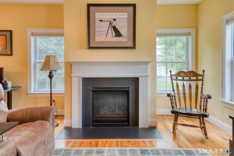 9 Chapman Chase Windsor Locks CT 06096