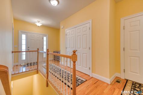 9 Chapman Chase Windsor Locks CT 06096