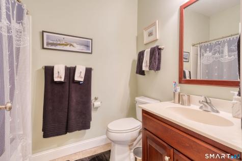 9 Chapman Chase Windsor Locks CT 06096