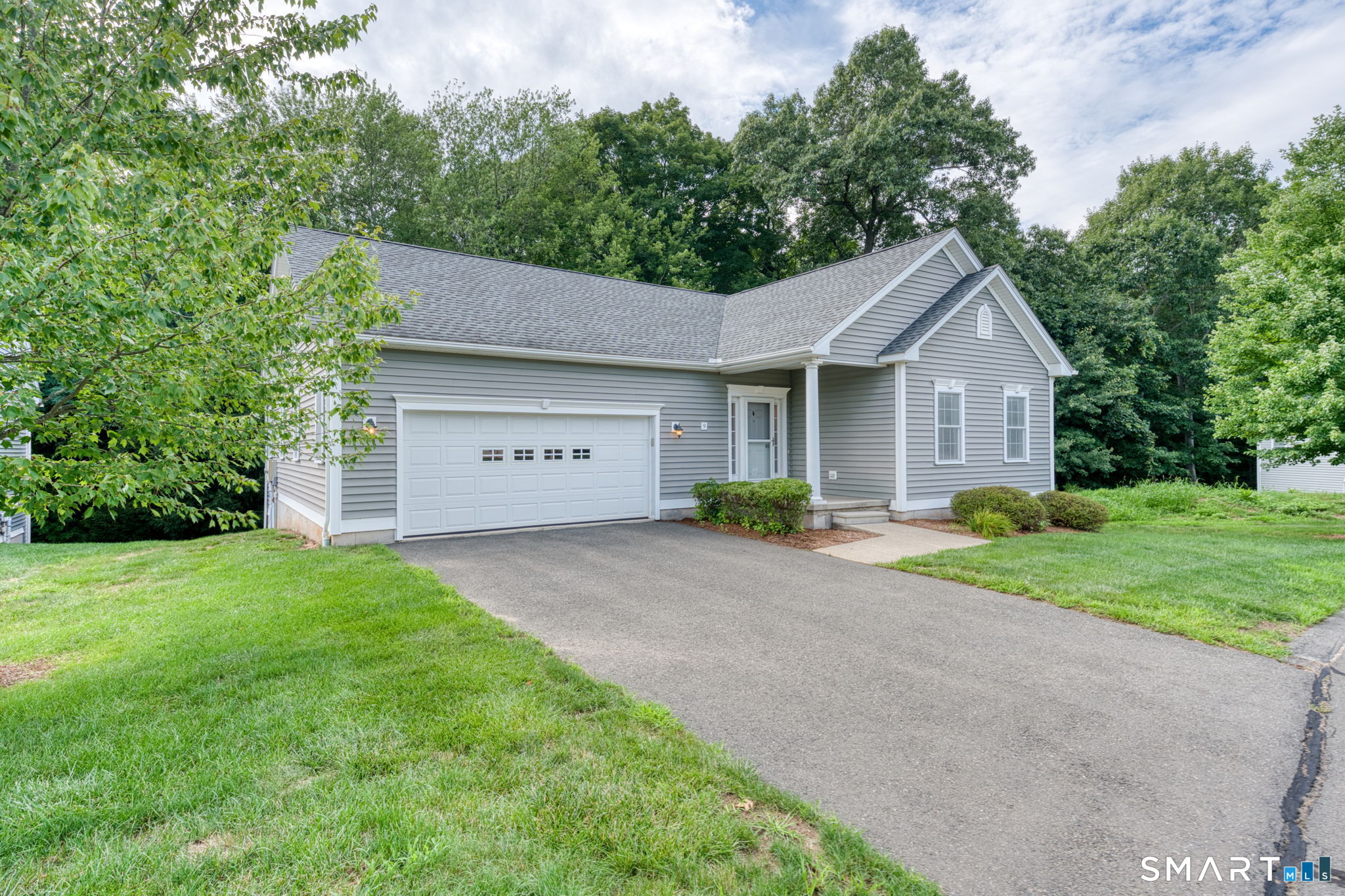 9 Chapman Chase Windsor Locks CT 06096
