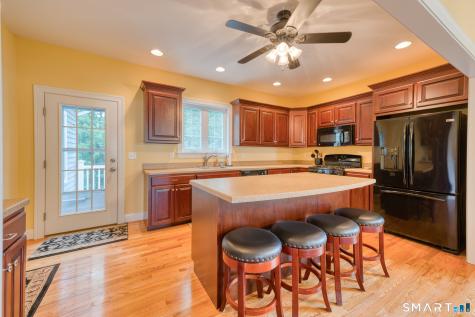 9 Chapman Chase Windsor Locks CT 06096