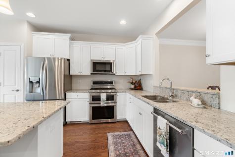 733 Championship Drive Oxford CT 06478