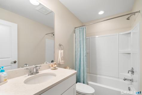 733 Championship Drive Oxford CT 06478