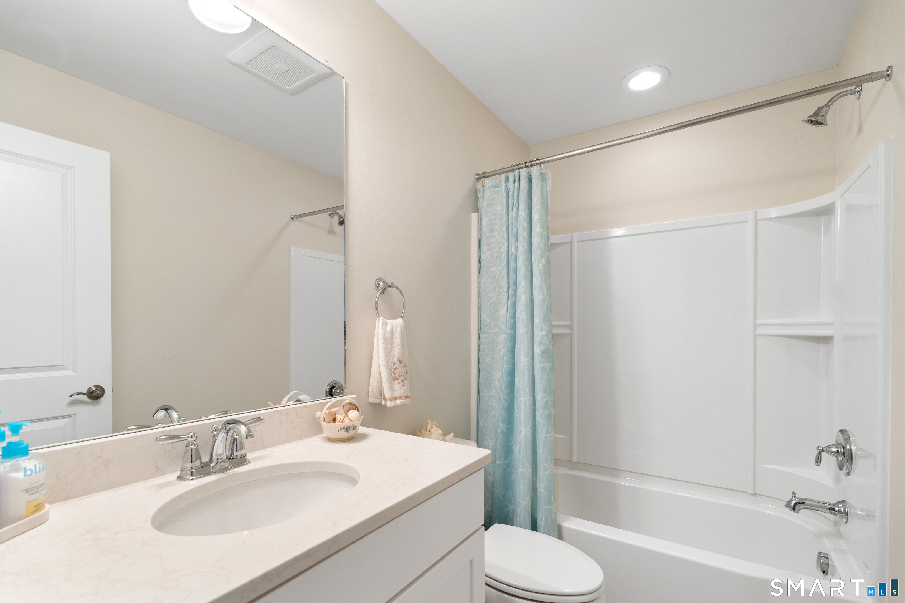 733 Championship Drive Oxford CT 06478