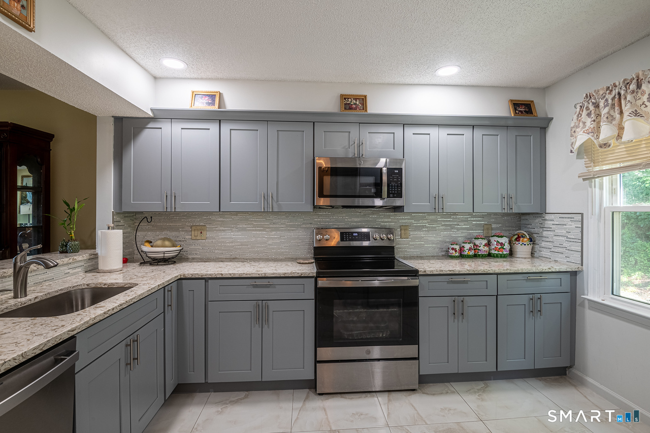 55 Mill Plain Road Danbury CT 06811