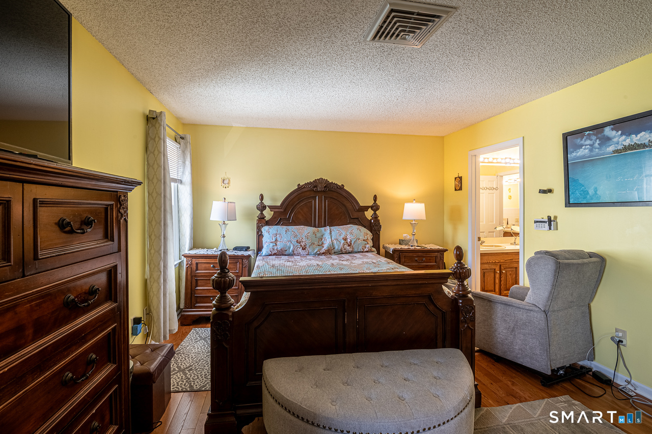 55 Mill Plain Road Danbury CT 06811