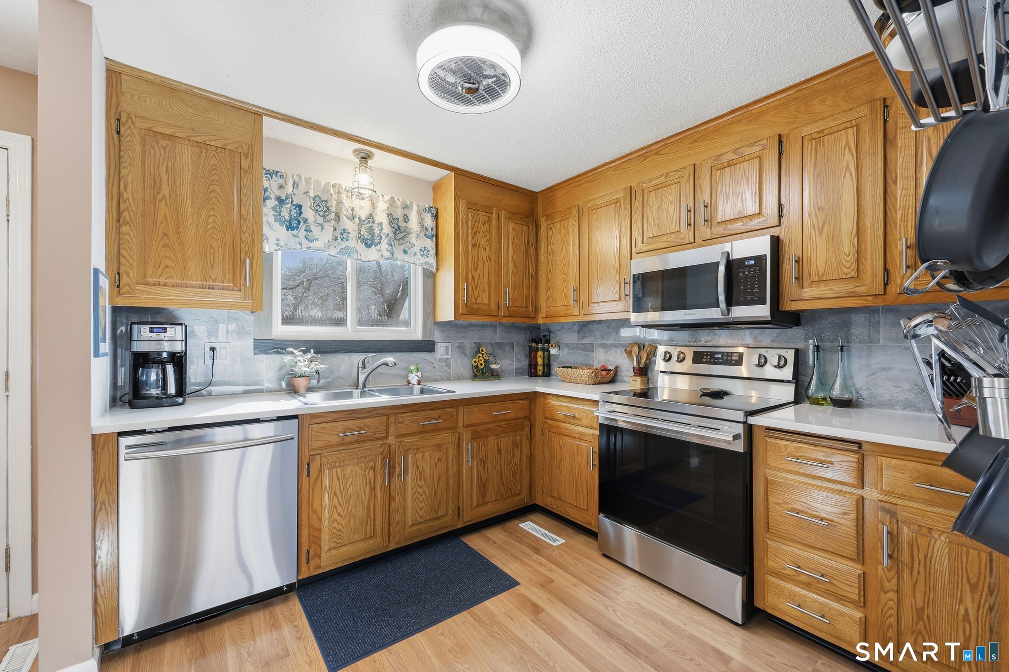 100 Northampton Lane Plainville CT 06062