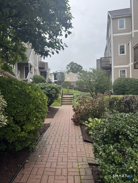 63 Glenrock Norwalk CT 06850
