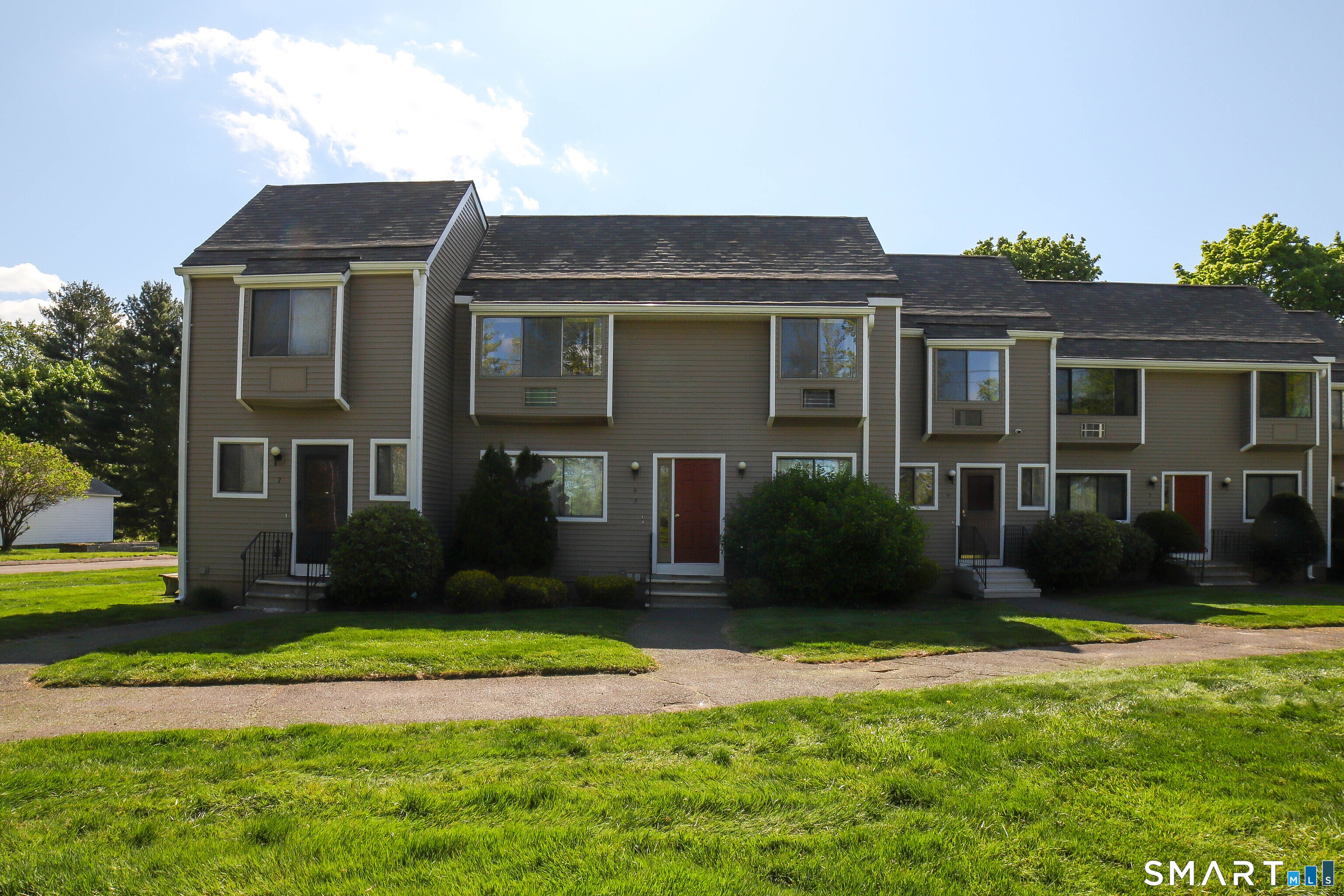 6 Sterling Village Meriden CT 06450