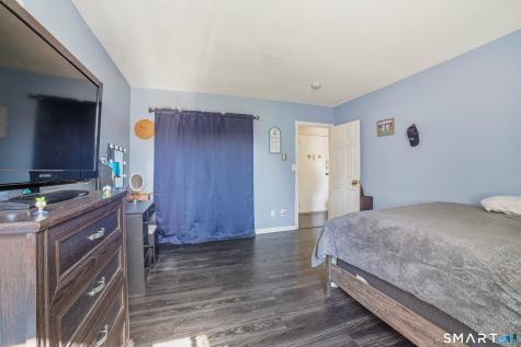 6 Sterling Village Meriden CT 06450
