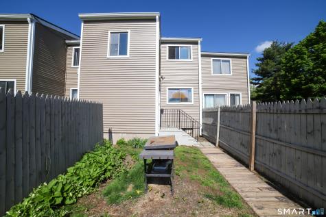 6 Sterling Village Meriden CT 06450