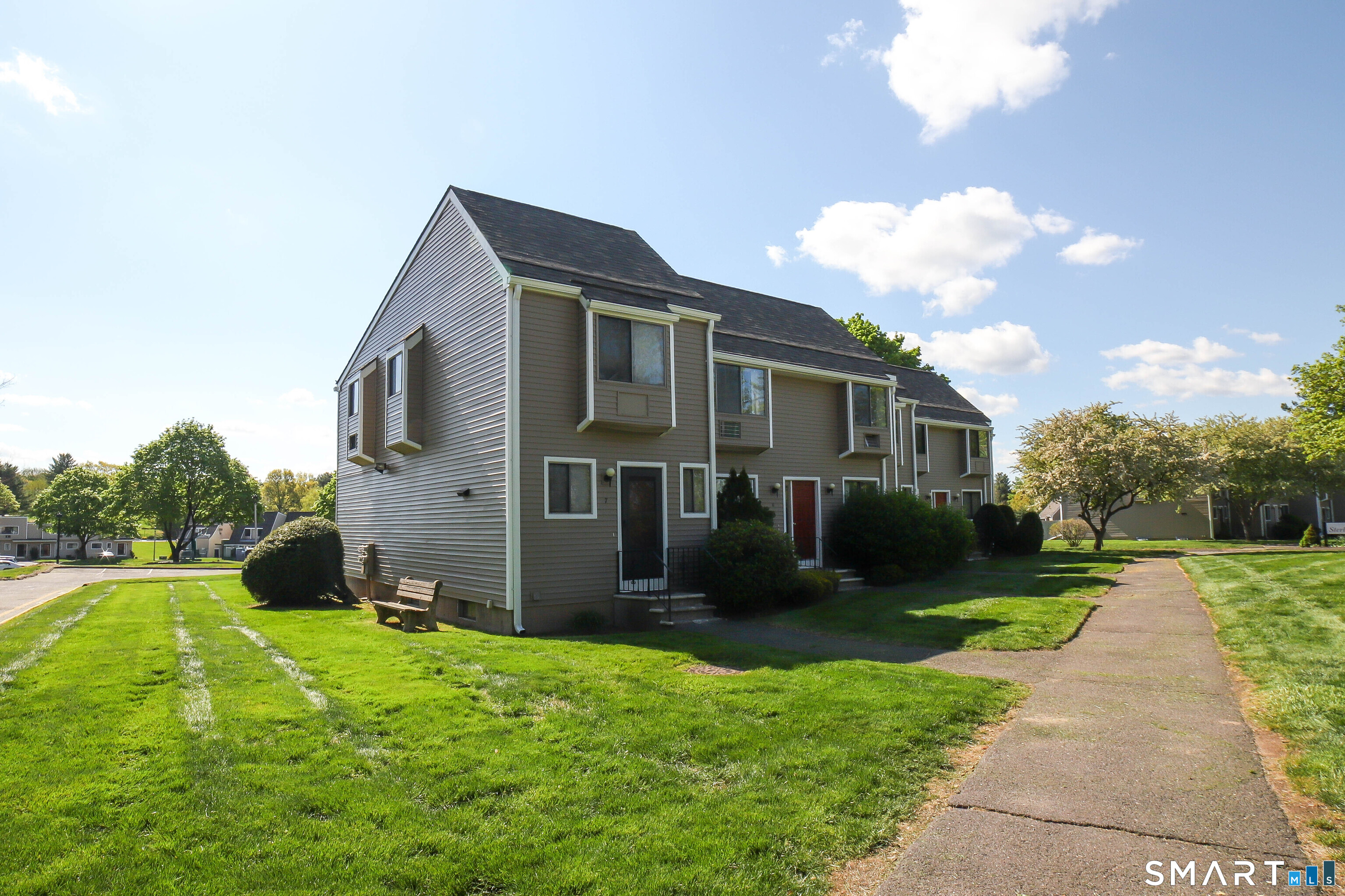 6 Sterling Village Meriden CT 06450