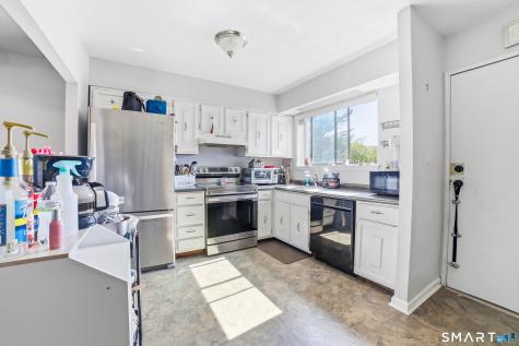 6 Sterling Village Meriden CT 06450