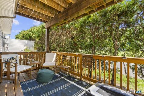 39 Commodore Commons Derby CT 06418