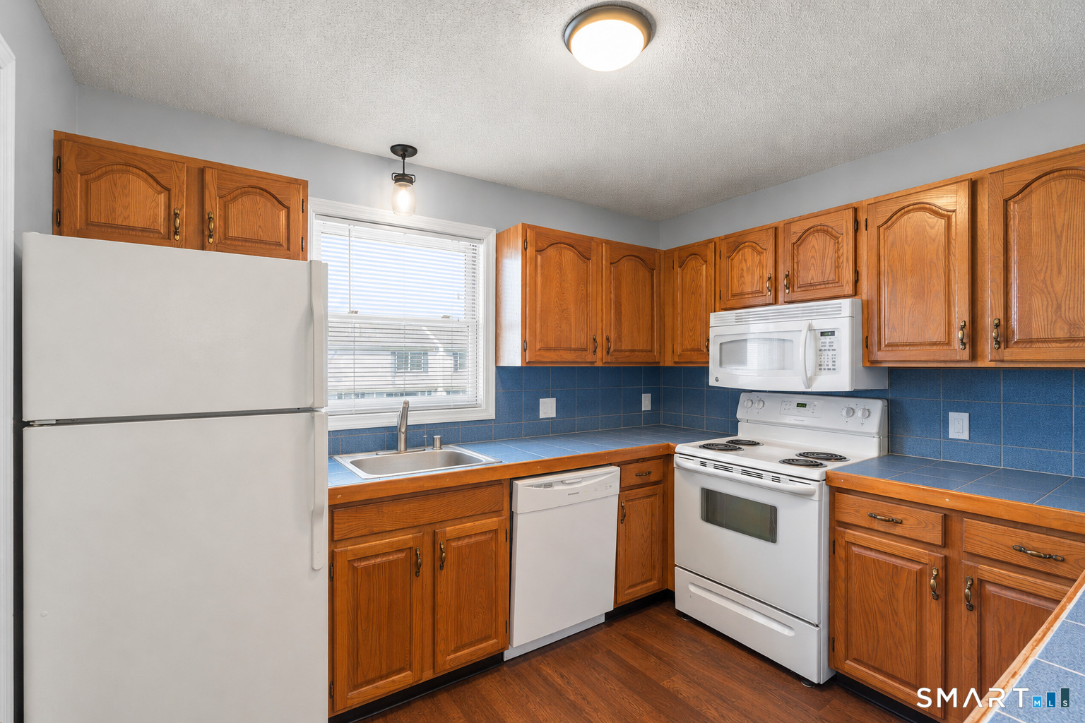 39 Commodore Commons Derby CT 06418