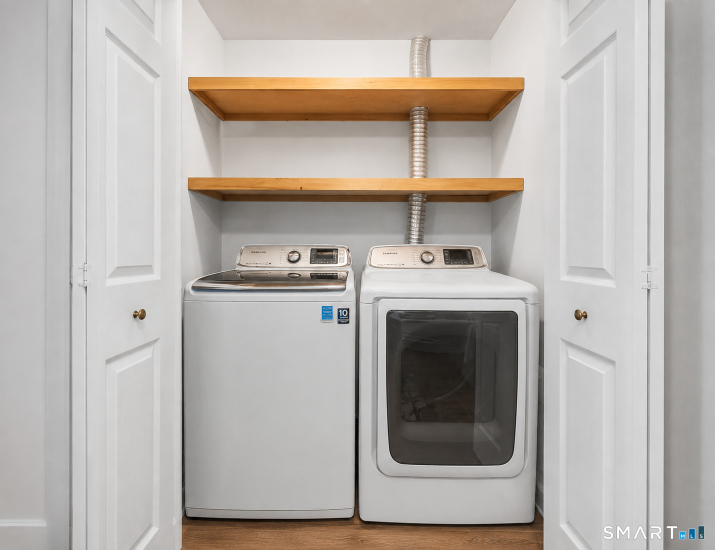 39 Commodore Commons Derby CT 06418