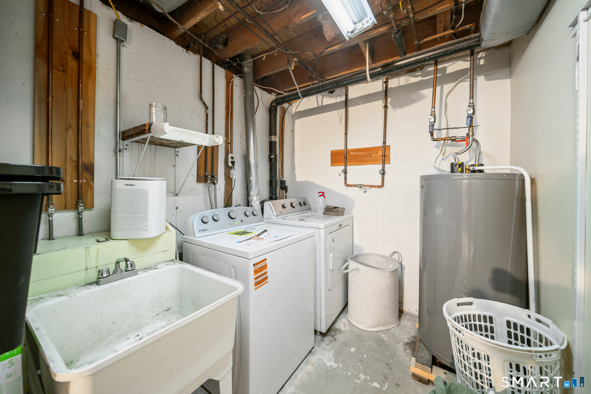 8 Woods Way Woodbury CT 06798