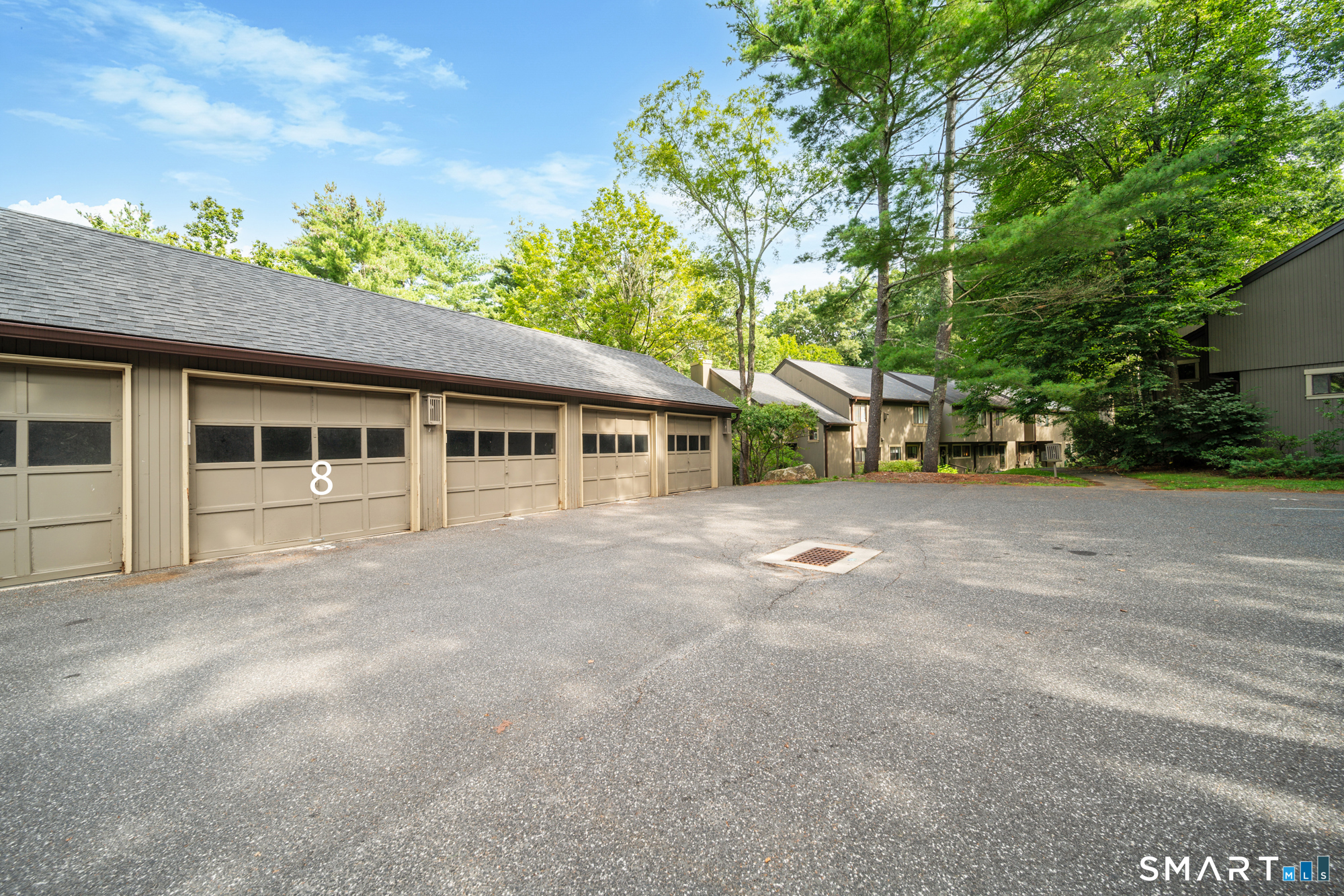 8 Woods Way Woodbury CT 06798