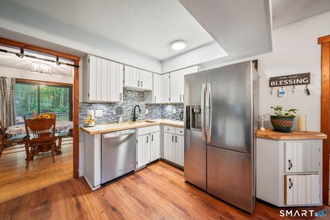8 Woods Way Woodbury CT 06798