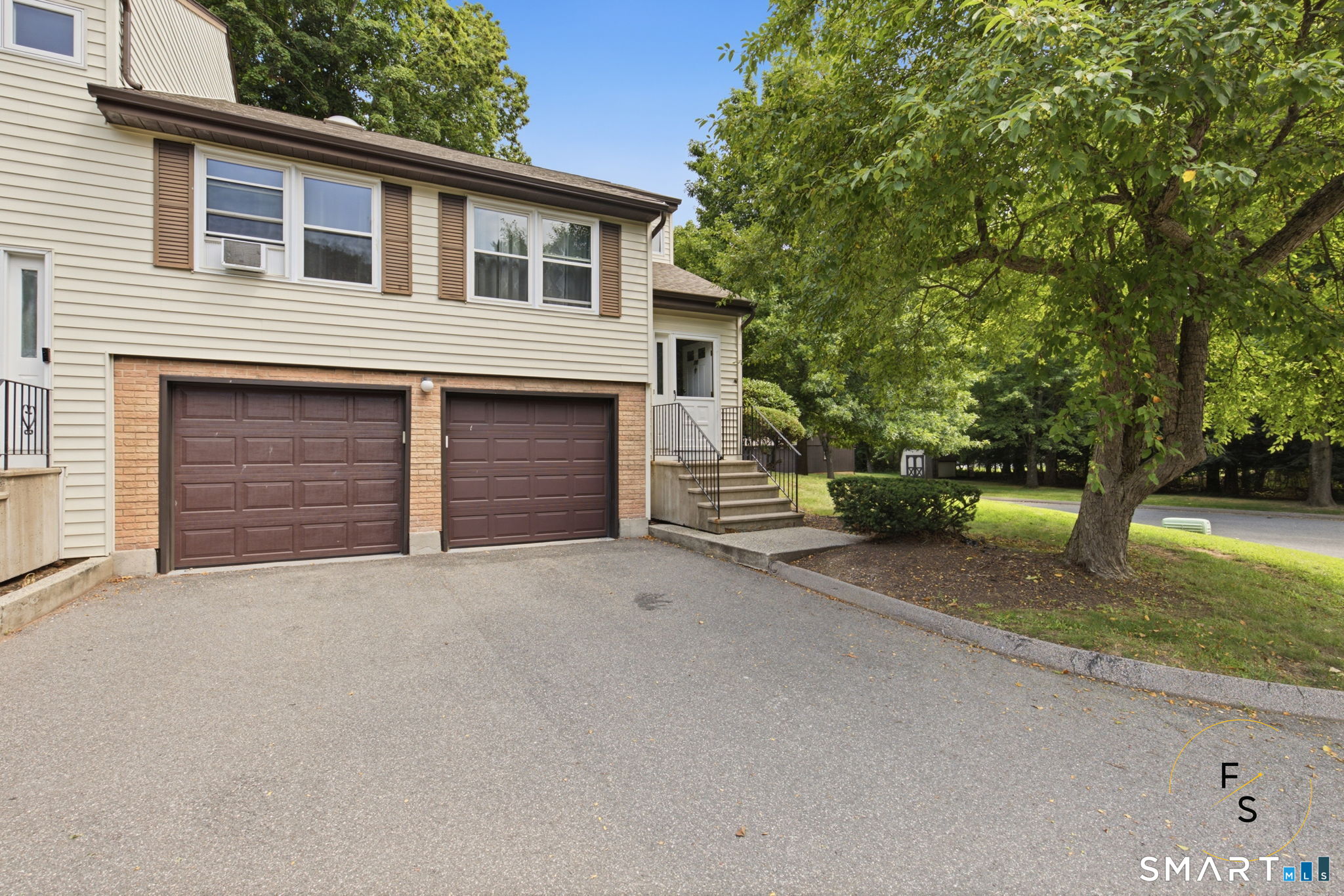 2 Oak Forest Drive Manchester CT 06042