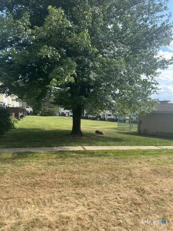 11 Woodland Avenue Bloomfield CT 06002