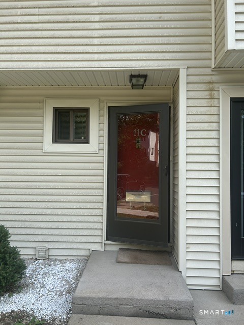 11 Woodland Avenue Bloomfield CT 06002