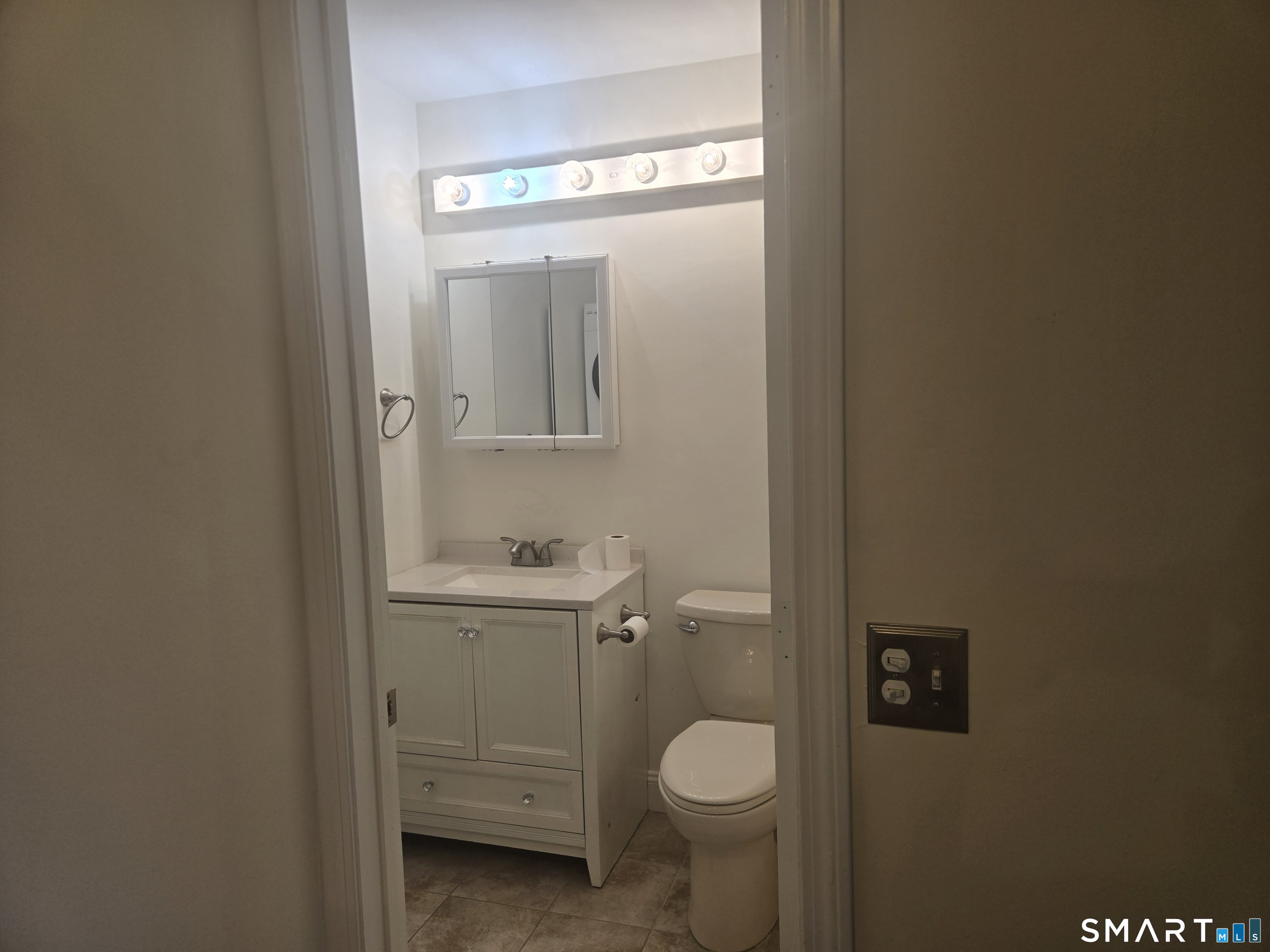 116 Foxwood Close Milford CT 06461