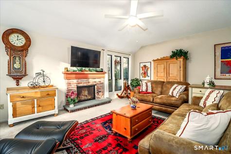 25 Heritage Crest Southbury CT 06488