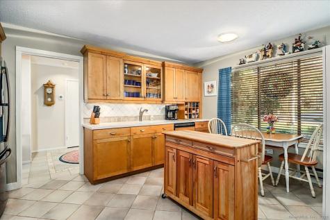 25 Heritage Crest Southbury CT 06488