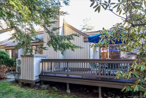 25 Heritage Crest Southbury CT 06488
