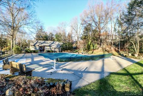 25 Heritage Crest Southbury CT 06488